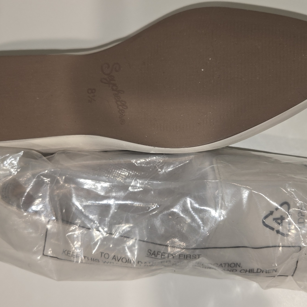 Seychelles Womens Ethereal Ivory Leather Slip-On Lifestyle Loafers Shoes NWT - Picture 5 of 6